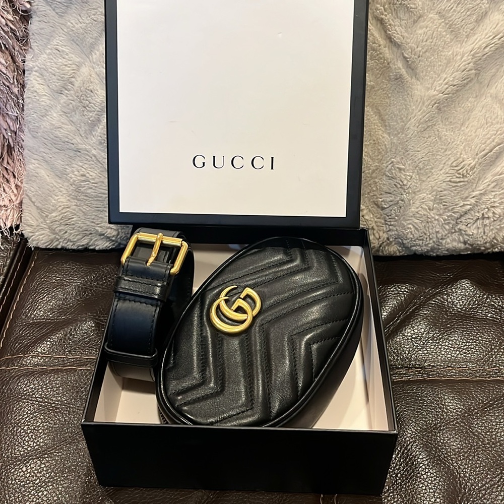 Gucci GG Marmont Matelassé Black Leather Belt Bag